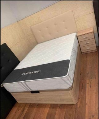 Cama con colchón y canapé