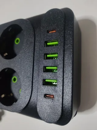 Regleta Setup GAMER. 10 Tomas + 6 USB (2x USB-C)