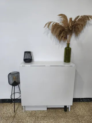 Mesa plegable blanca