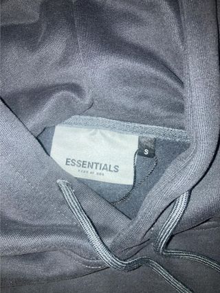 Conjunto Essentials Fear of God Gris