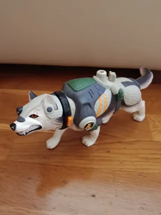 Figura Perro Lobo Polar con Accesorios