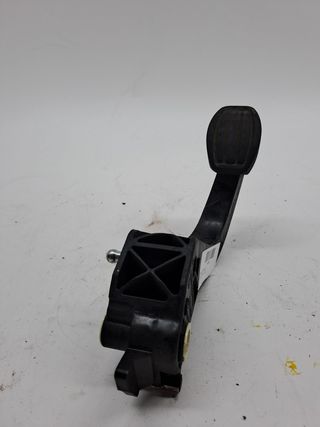 PEDAL EMBRAGUE OPEL CORSA F 543940