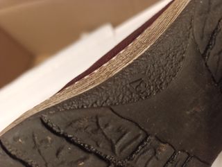 Zapatos de cuero marrón