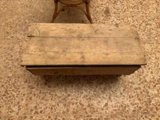 Arpón de madera viejo