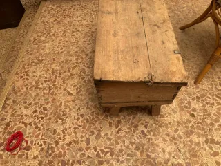 Arpón de madera viejo