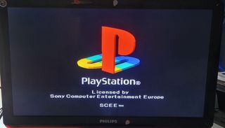 PlayStation 2 Edición Aqua (SCPH-50004)