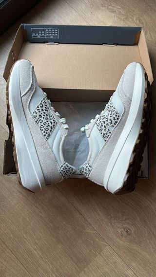 Deportivas New Balance 370 Moonbeam Talla 39.5