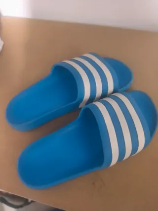 Chanclas Adidas Original niño azul y blanco