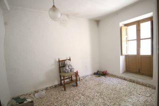 se vende casa a reformar en Churriana de la vega