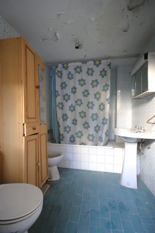 se vende casa a reformar en Churriana de la vega