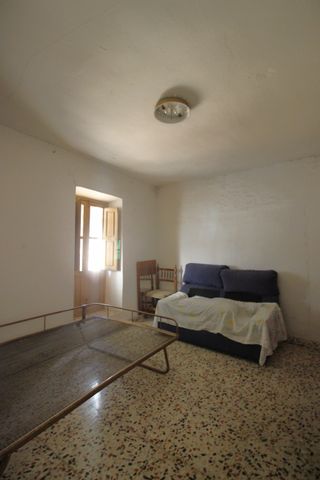 se vende casa a reformar en Churriana de la vega