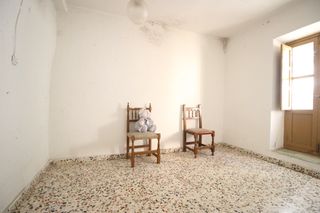 se vende casa a reformar en Churriana de la vega
