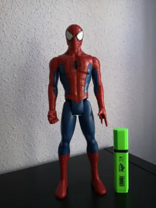 Hasbro Titan Hero Avengers Marvel.