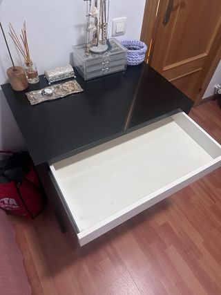 Escritorio moderno negro y blanco