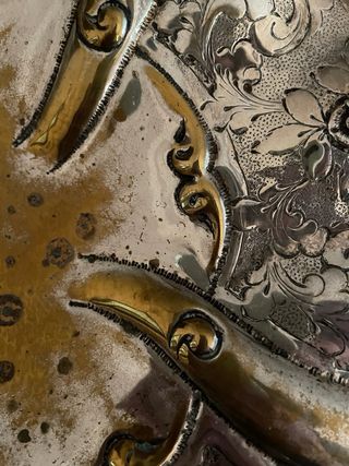 Piatto centrotavola Liberty floreale argentato