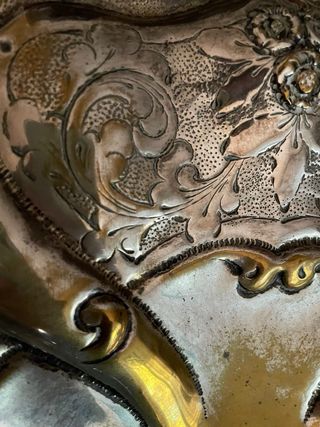 Piatto centrotavola Liberty floreale argentato