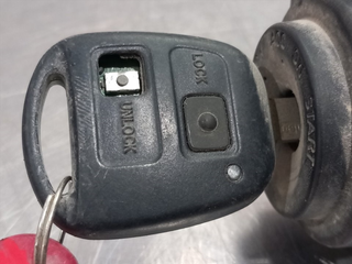 ANTIRROBO / LLAVE CONTACTO TOYOTA AVENSIS BERLINA