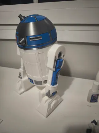Droide R2-D2 impreso 3D