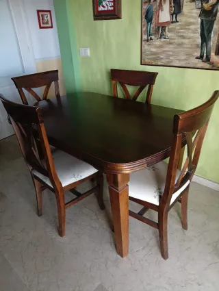 Mesa comedor extensible y 4 sillas madera maciza