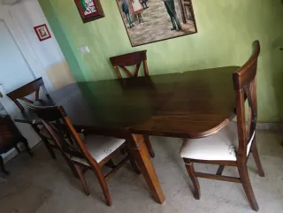 Mesa comedor extensible y 4 sillas madera maciza