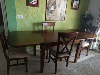 Mesa comedor extensible y 4 sillas madera maciza