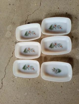 Bandejas Arcopal Flores Margaritas unidad 9€