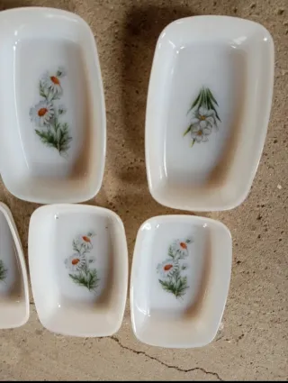 Bandejas Arcopal Flores Margaritas unidad 9€