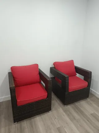 Conjunto de sillones de jardín y mesa cristal