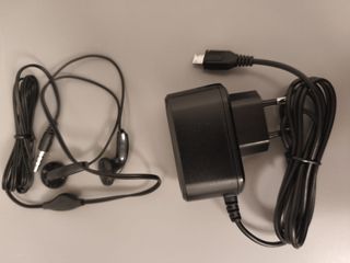 Móvil Wiko F100 Negro