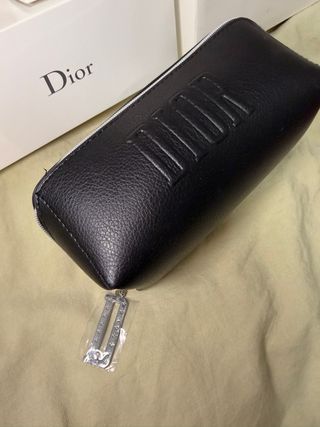 Neceser Dior Negro y Rojo con Caja