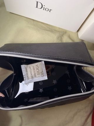 Neceser Dior Negro y Rojo con Caja
