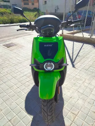 Moto Eléctrica Silence Scooter 125cc Automática