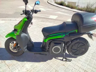 Moto Eléctrica Silence Scooter 125cc Automática