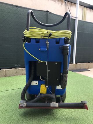 Fregadora Nilfisk Scrubtec 343E profesional