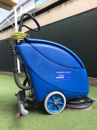 Fregadora Nilfisk Scrubtec 343E profesional