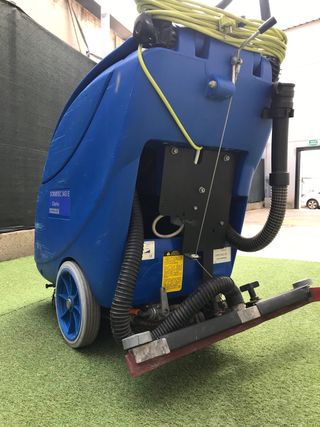 Fregadora Nilfisk Scrubtec 343E profesional