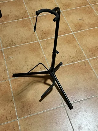 Guitarra Eléctrica Yamaha Tourgear Negra