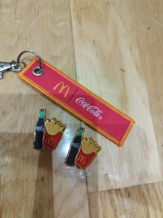 Llavero y pins McDonald's Coca-Cola
