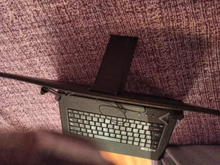 Funda Tablet Negra con Teclado FCZCEOO