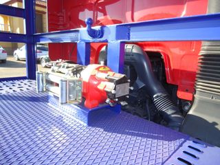 Volvo FL 280 - CAMION PORTACOCHES