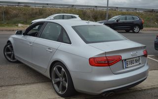 AUDI A4 2.0TDI DPF S line edition 150