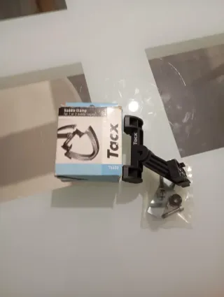 Soporte porta bidones Tacx bajo sillín