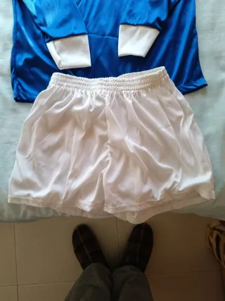 Conjunto deportivo chándal azul y blanco