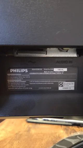 Monitor Philips 19'' con altoparlanti integrati