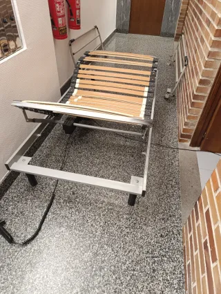 Cama articulada eléctrica