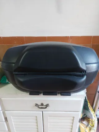 Baúl Moto SHAD SH48 Negro