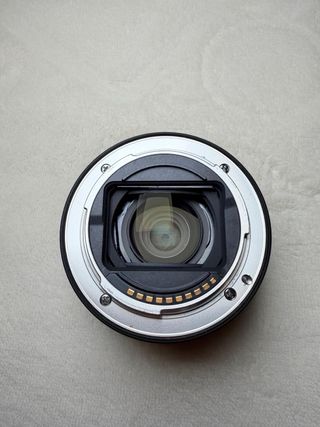 Objetivo Sony FE 28-60mm