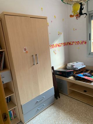 Habitación juvenil con armario y cama 90