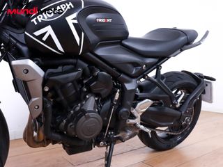 TRIUMPH TRIDENT 660