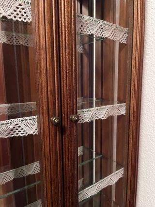 Vitrina madera 4 baldas cristal